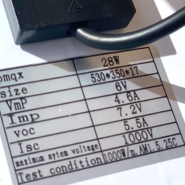 Lampione Solare LED 400W – Luce Stradale da Esterno con Pannello Monocristallino, Telecomando, Sensore Crepuscolare & Impermeabile IP65 / IP66