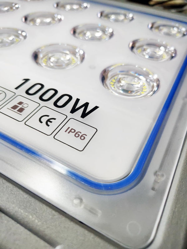 JORTAN Faro Solare 1000W | Pannello Fotovoltaico con Telecomando e Alta Luminosità IP66