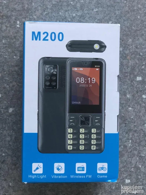 Cellulare M200 | Dual SIM, Batteria 3600 mAh, Torcia LED, Radio FM, Schermo 2.4”